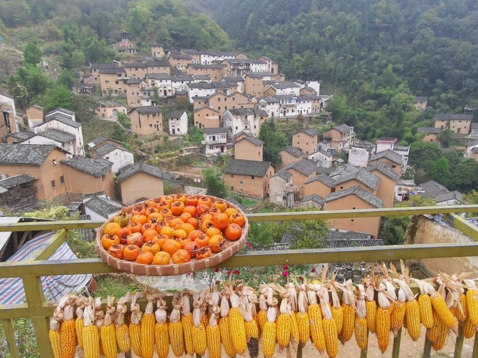 歙县深度阳产土楼群